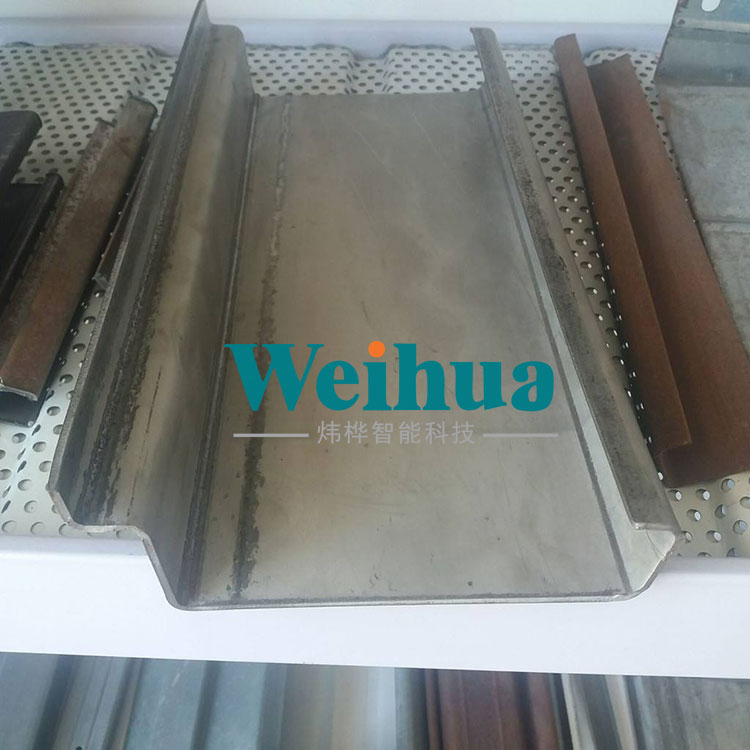 汽车边梁自动成型机