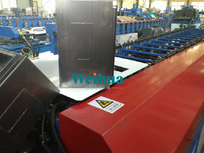星空(中国)多媒体信息箱/PZ30成型生产线简要介绍